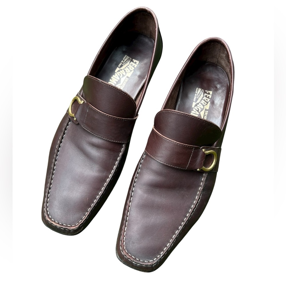 Stunning vintage Salvatore Ferragamo men’s leather loafers.